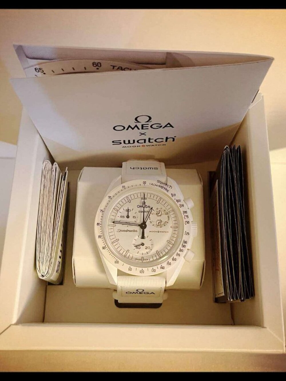 Swatch X Omega Moonswatch Snoopy Mission to the Moonphase White Men's Watch